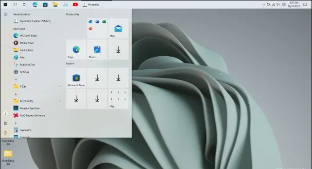 Taskbar di Atas dengan Tampilan Windows 10